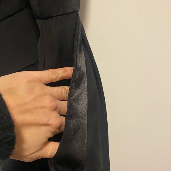 BCBG sz 2 jumper - Picture 5 of 7